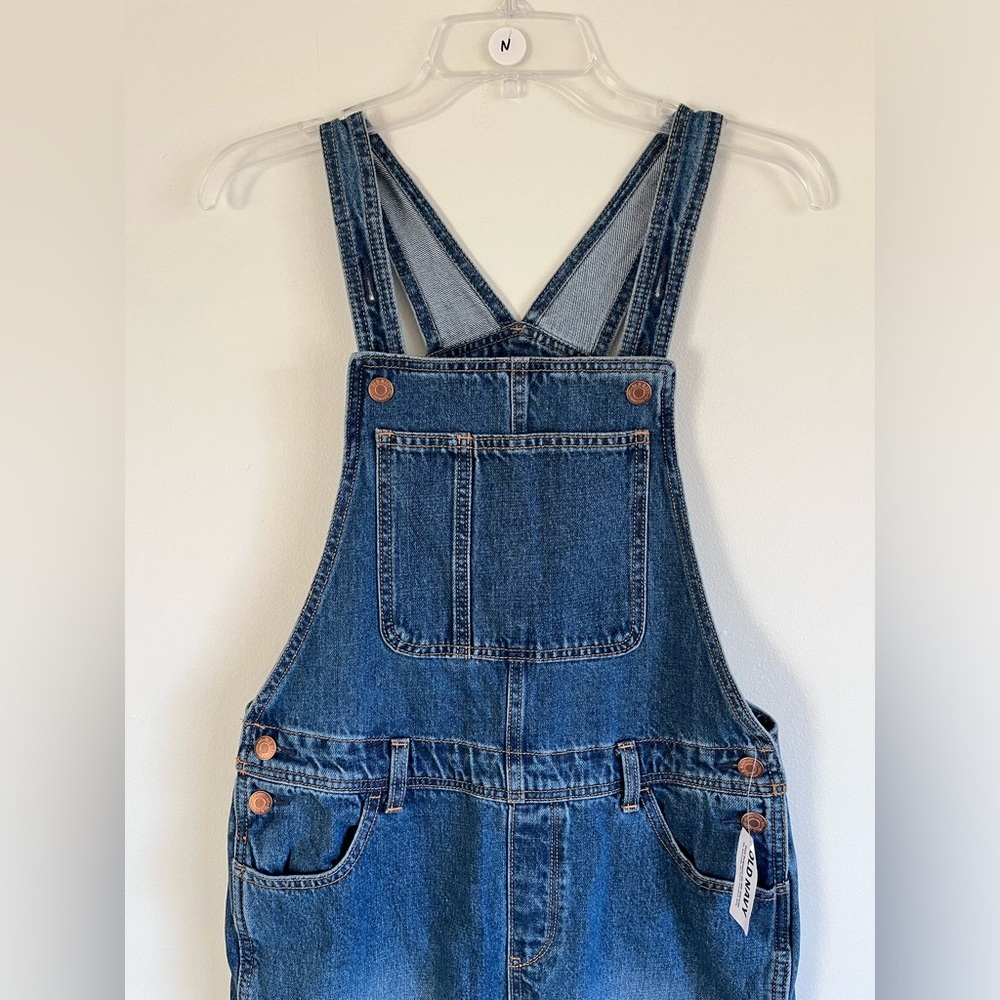 ✨NWT✨Old Navy. Medium Distressed Wash Jean Denim Overalls. Size Girls XL. - Picture 3 of 14